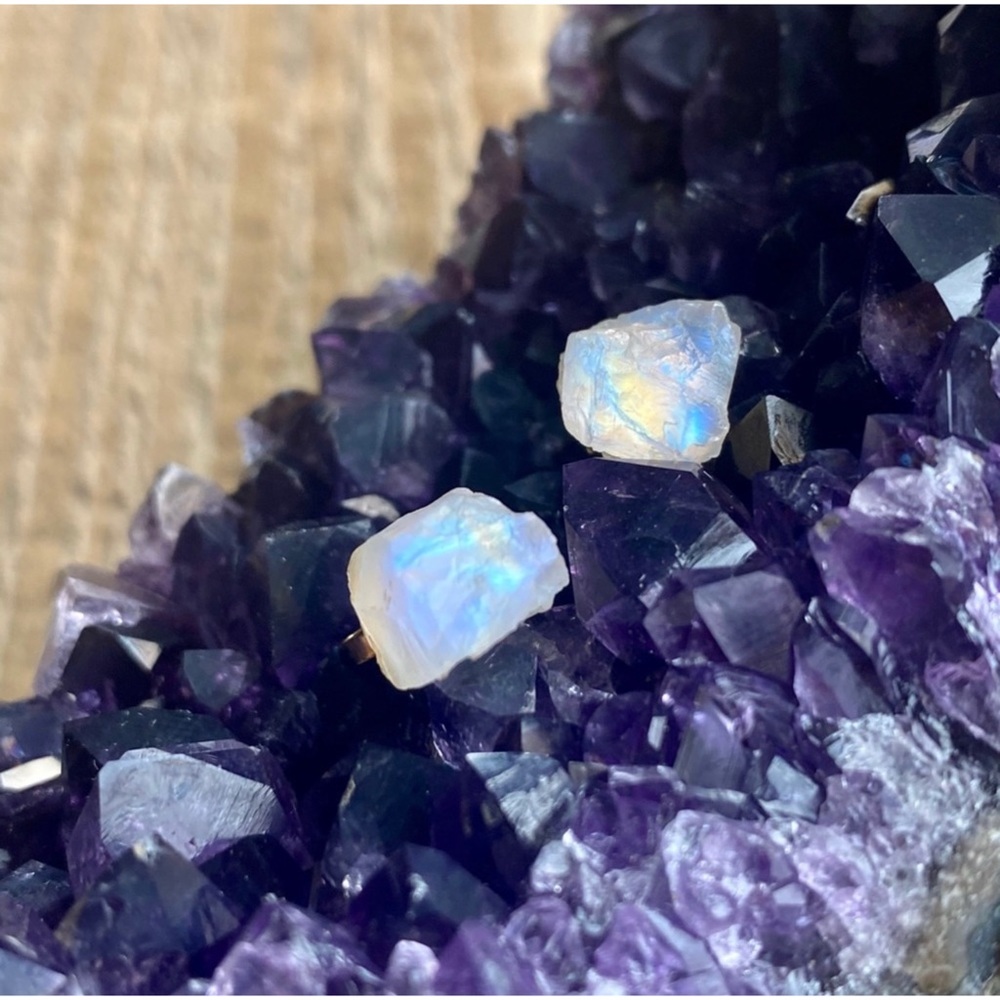 1 LEFT! Raw Moonstone Gemstone Crystal Stud Earrings - Picture 5 of 9